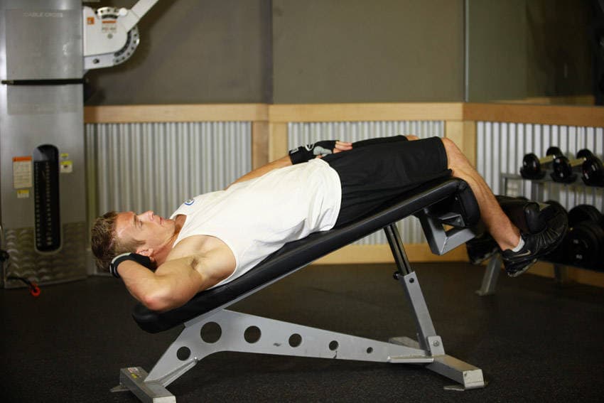 Decline Oblique Crunch — start position