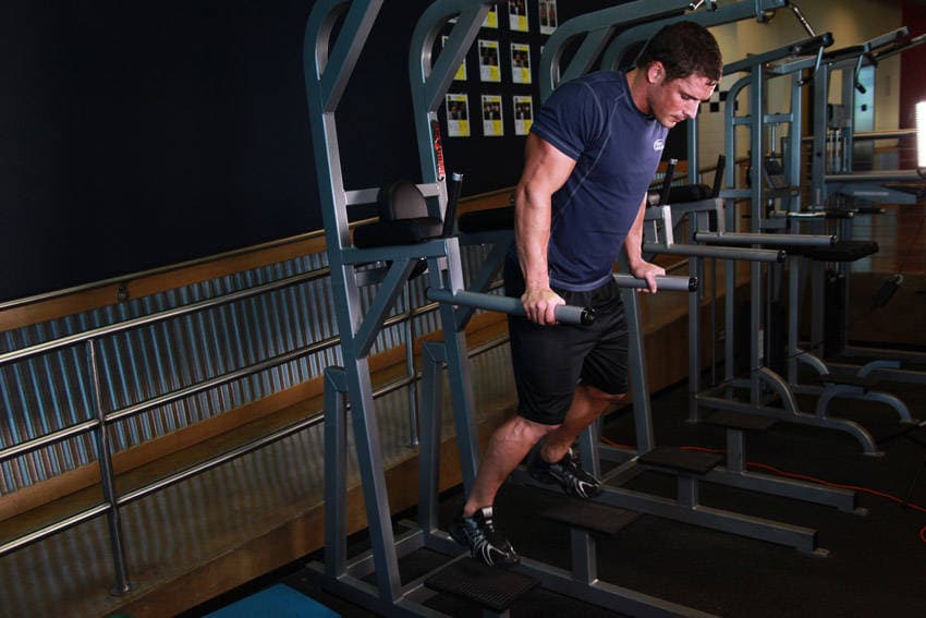 Dips - Chest Version — start position
