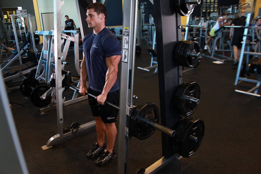 Smith Machine Upright Row — start position